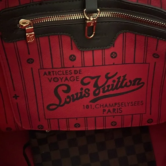 Beautiful Designer Inspired Brown Checkered Tote Bag 💼 - Picture 9 of 12